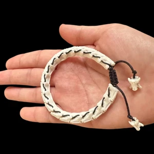 Schlangenwirbel Armband - Somethings are a "Must Have" - check this out - Bild 1 von 6