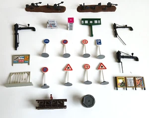 Kibri u.a - H0 - Verkehrsschilder Werbetafeln Pumpen Wasserhähne uvm. --- A 1152 - Bild 1 von 9