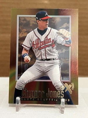 Chipper Jones 1997 Skybox EX2000 Atlanta Braves #54 Salón de la fama casi nuevo Foto 1 de 2