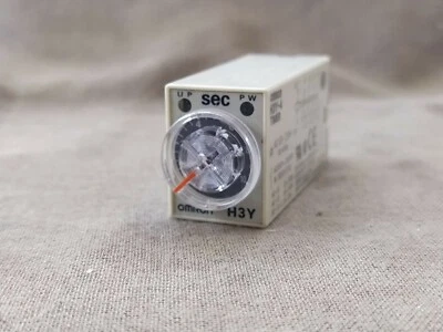 Omron H3Y-4 Einschaltverzögerung Timer 10S 100-120 VAC Timer SET BESTEHEND AU... - Bild 1 von 4