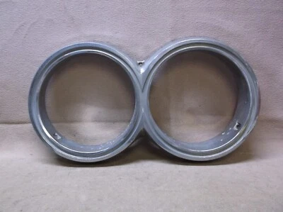 1963 CHRYSLER NEWPORT NEW YORKER 300 1964 CHRYSLER 300 LEFT HEADLIGHT BEZEL DOOR - Image 1 of 4