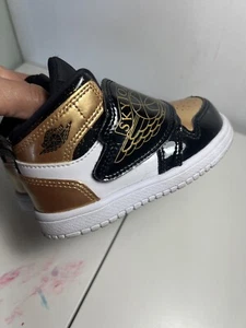 Nike Sky Jordan Shoes 6c Sneaker Baby Boy Gold Withe - Picture 1 of 6