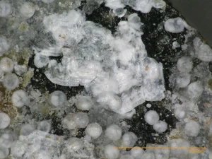 Brucit - Lohming, Leoben, Österreich - Bild 1 von 2