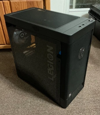 Estuche para computadora de escritorio Lenovo Legion T5 26I0B6 90RS con fuente de alimentación Foto 1 de 4