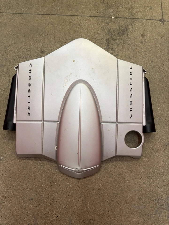 Cubierta del motor Chrysler Crossfire 2004-2008 Foto 1 de 4