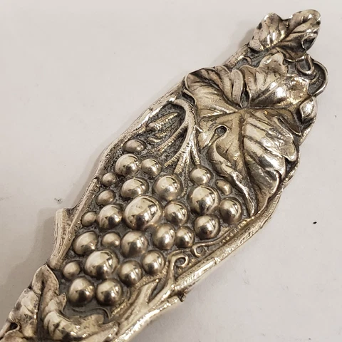 Antique Watson Mechanics Sterling Silver Fruit Series Grapes Spoon Cover