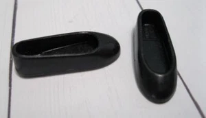 VTG/Modern Barbie SKIPPER STACIE DOLL ROUND TOE CLASSIC FLAT SHOES~BLACK Slip On - Picture 1 of 1