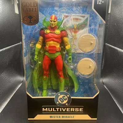 "Figura de acción McFarlane Toys DC Multiverse Gold Label Mister Miracle 7"" en mano" Foto 1 de 2