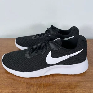 NIKE Tanjun Sneakers Womens 6.5 Black White Mesh Lightweight Running Shoes - Picture 1 of 11