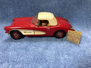 Franklin Mint 1957 Corvette 1:24 Scale with Tag - Picture 1 of 9