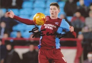 SCUNTHORPE: GEORGE EVANS SIGNED 6x4 ACTION PHOTO+COA - Picture 1 of 1
