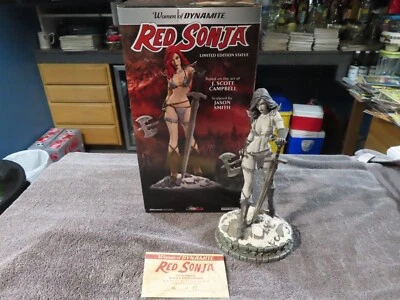 Rara estatua 2016 Red Sonja - Edición Ojo Diamante B&W #46/49 - J. Scott Campbell Foto 1 de 4
