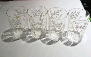 Set 4 antike geätzte mundgeblasene Klarglas Becher 4" hoch, Floral & Libelle - Bild 1 von 5