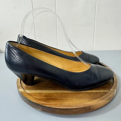 Bally Made in Italy Leather Pumps Womens 6.5M Navy Blue Cap Toe Heel Dress Shoes - Image 1 of 4