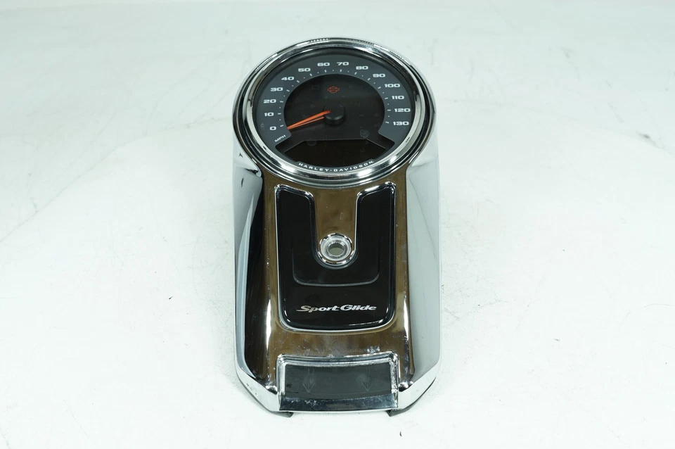 Harley Softail 19 FLSB Sport Glide OEM tanque de combustible gasolina tablero consola velocímetro 7 k Foto 1 de 4