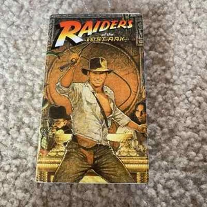 Hallmark Ornament Indiana Jones - Raiders Of The Lost Ark -Hanging Ornament VHS - Picture 1 of 4