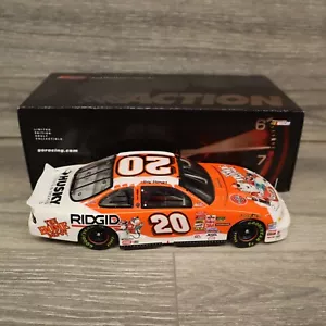 Tony Stewart #20 Coca Cola Banco Coche Raro 2001 Escala 1/24 NASCAR Oso Polar RCCA - Imagen 1 de 12
