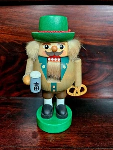 German Nutcracker, Richard Glasser Glässer Erzgebirge Germany, Oktoberfest - Picture 1 of 5
