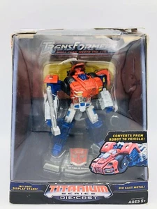 Figura fundida a presión Hasbro Transformers Universe serie titanio Optimus Prime - Imagen 1 de 8