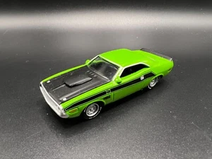 Johnny Lightning 1970 Dodge Challenger Muscle Cars Verde USA - Imagen 1 de 4