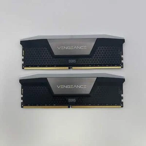 Vengeance RGB 64GB (2x32GB) RAM DDR5 6400MHz - Afbeelding 1 van 3