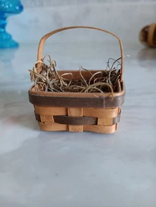 Longaberger Doll House Miniature Basket 1997 1.5 H x 1.5 W - Picture 1 of 3