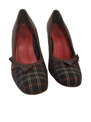 Zapatos de salón ISABELLA FIORE para mujer gris carbón a cuadros de cuero marrón con moño talla 8 Foto 1 de 4