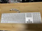 Apple A1243 Aluminiowa przewodowa klawiatura USB z klawiaturą numeryczną