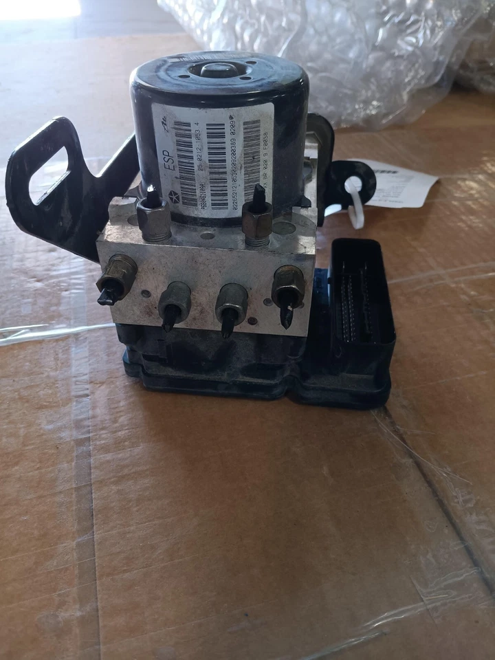 2009 - 2010  Jeep Grand Cherokee Anti-lock Brake Pump OEM Module Assembly ABS - Image 1 of 1