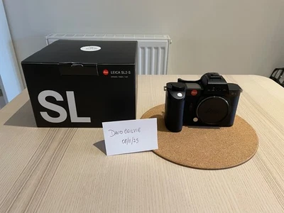 Leica SL2-S (black) full frame digital camera, excellent++ near-mint condition - Image 1 of 4