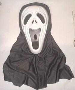 VTG Rubie’s Costume Co. Scream Mask W/ Hood - Picture 1 of 8
