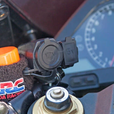 Cigarette Lighter & USB Charger Universal Phone GPS Smart USB 12V 5v 2A Plug - Image 1 of 4