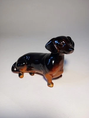 Beswick Dachshund Black & Tan Sitting Dog Figure No 1460 - Image 1 of 4