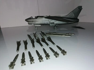 Vought A-7 D/H Corsair II ESCI modellino plastica vintage 📢📢incompleto - Immagine 1 di 4