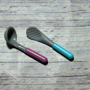 Cuchara y espátula de utensilios de cocina Calico Critters Sylvanian Families - Imagen 1 de 2