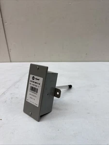 Trane 4190-7020 Humidity Temperature Sensor 41907020 X13790445010 3% Duct Mount - Picture 1 of 3