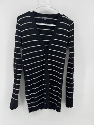 Vince • Cárdigan con botones a rayas blanco y negro para mujer talla grande Foto 1 de 4