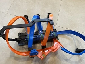 Hot Wheels Corkscrew Crash Track Set - Picture 1 of 3