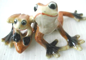 KLIMA K957 Miniature statuette en porcelaine - GRENOUILLE BRUNE ET SON BÉBÉ N° 3 - Picture 1 of 2
