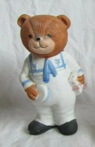   PORZELLAN TEDDYBÄR IM MATROSENANZUG  - Bild 1 von 1