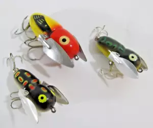 Esche da pesca vintage HEDDON ""Crazy-Crawler"", lotto in plastica (3) Reg./Piccolo BELLO! - Foto 1 di 10