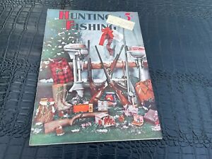 DECEMBER 1942 HUNTING AND FISHING magazine PAINTED cover - GREAT SHAPE - XMAS