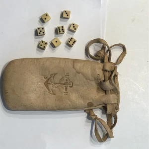 8 Vintage 5/16" Knochen (Rind) Würfel mit Ledertasche  - Bild 1 von 8
