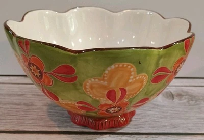 Cuenco de cereal floral verde cerámica pintado a mano Coastline Imports  Foto 1 de 4
