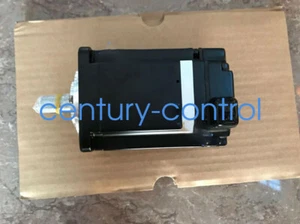 1PZ Servomotore YASKAWA SGMAS-08A2A6S SGMAS08A2A6S Nuovo Con Scatola Spedizione Celere - Foto 1 di 3