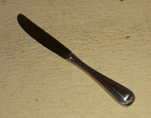 7 Oxford Hall DINNER KNIVES Stainless Flatware Japan BEADED IN CHANNEL TO COLLAR - Picture 1 of 3