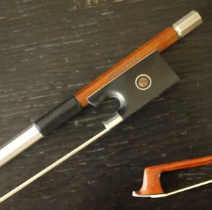 Master Level Top Pernambuco Violin Bow Peccatte Model W.R. Schuster ***(4/4) - Picture 1 of 11