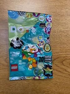 Lego Extra Dots Series 5 - Picture 1 of 2