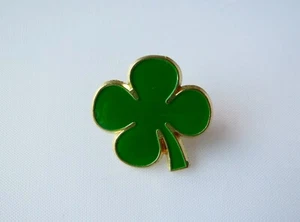 Grünes vierblättriges Kleeblatt Kleeblatt St. Patricks Day irische Anstecknadel - Bild 1 von 3