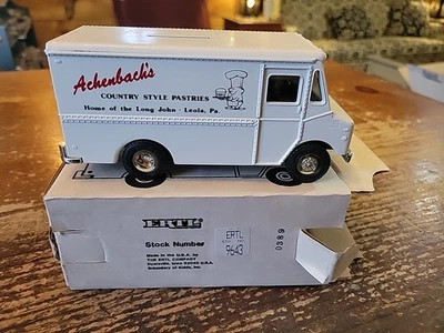 Ertl Achenbachs 糕点 Step Van Bank 复古库存 9643 Leola 美国宾夕法尼亚州 — 第 1/4 张图片